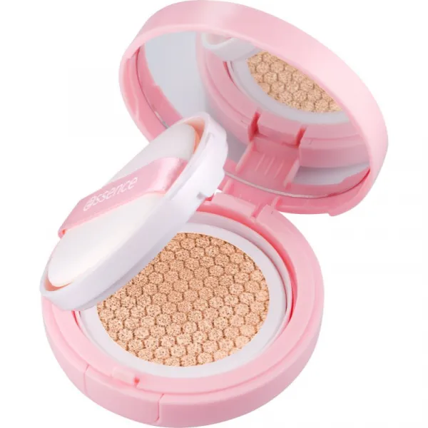 essence BRIGHTEN UP! Cushion Foundation make-up v hubke odtieň 12 Creme 12 g