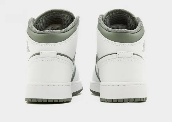 Jordan Air 1 Mid Bg