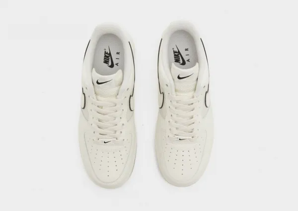 Nike Air Force 1 '07