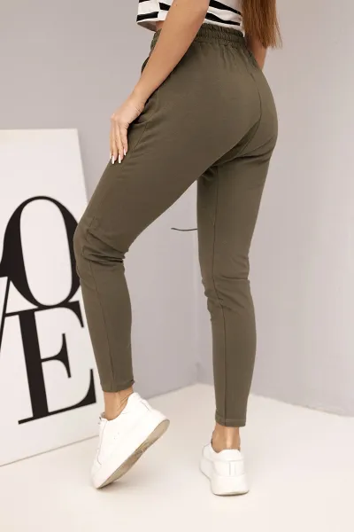 Dámske tepláky s elastickým pásom khaki