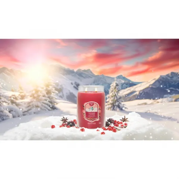 Yankee Candle Santa On Skis vonná sviečka 567 g