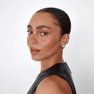 Smashbox LIT STX Blushlighter lícenka s rozjasňovačom v tyčinke odtieň Brnz.GIF 5 g