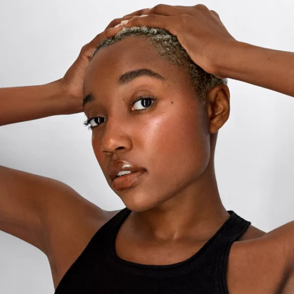 Smashbox LIT STX Blushlighter lícenka s rozjasňovačom v tyčinke odtieň Brnz.GIF 5 g