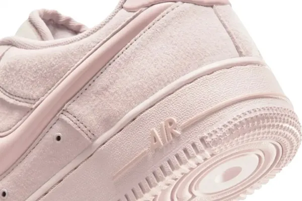 Nike Air Force 1 '07 Wmns "Particle Pink" (HV4406-601)