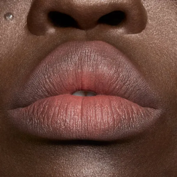 MAC Cosmetics Powder Kiss Hazy Matte matný rúž odtieň Mull It Over 3.5 g