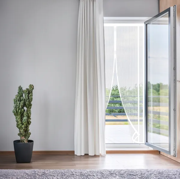 Magnetickásieťnadvere-ochranaprotihmyzu80-100x210-220cmbiela