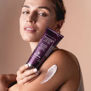 Sisley Black Rose Beautifying Emulsion hydratačná emulzia na telo 200 ml
