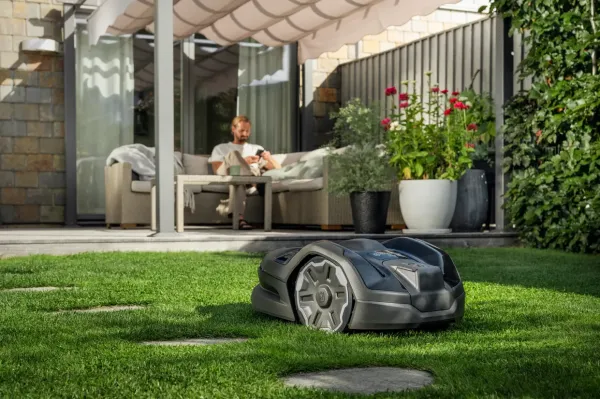 Robotická kosačka HUSQVARNA AUTOMOWER 305E NERA
