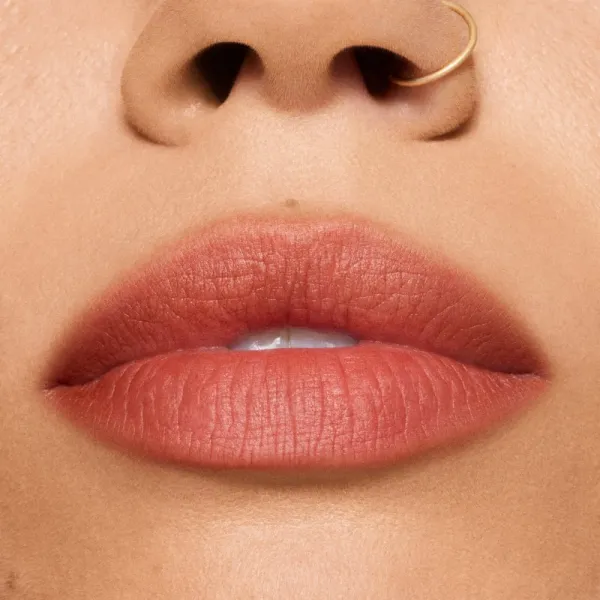 MAC Cosmetics Powder Kiss Hazy Matte matný rúž odtieň Marrakesh-Mere 3.5 g