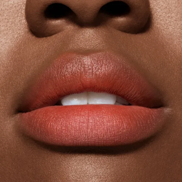MAC Cosmetics Powder Kiss Hazy Matte matný rúž odtieň Marrakesh-Mere 3.5 g