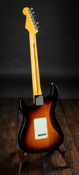 Fender 2015 American Deluxe Stratocaster V Neck