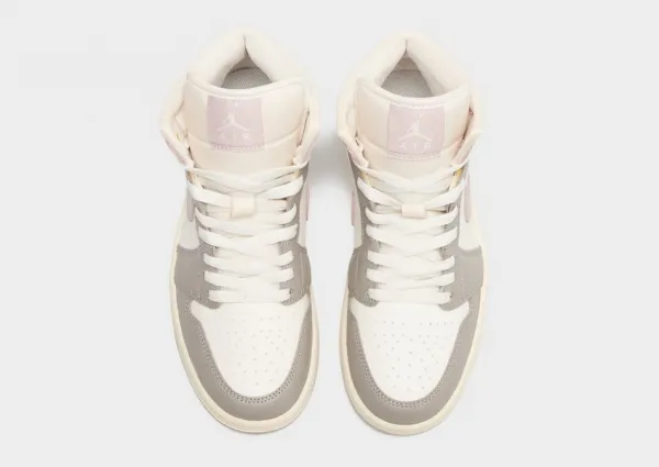 Wmns Air Jordan 1 Mid