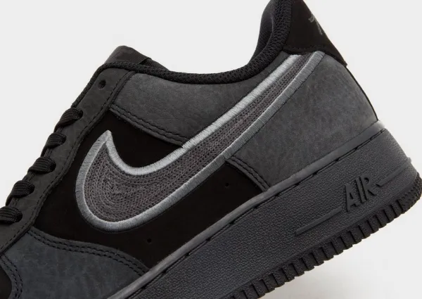 Nike Air Force 1 '07 Lv8