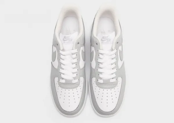 Nike Air Force 1 '07