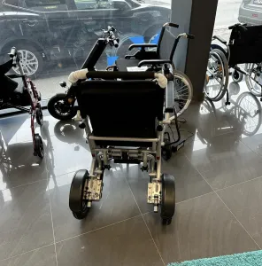 Elektrický invalidný vozík „Voyager“