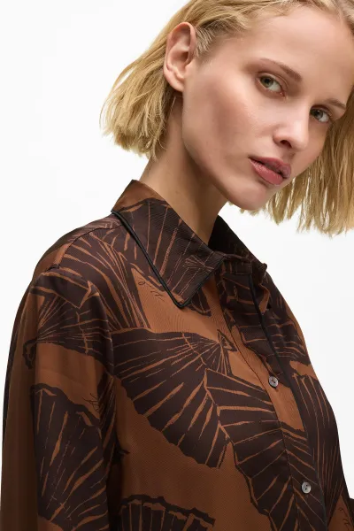 Blúzka Karl Lagerfeld Printed Fluid Blouse Graphic Fan Friar Brown