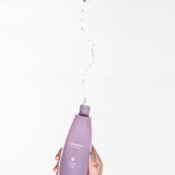 Frudia Blueberry hydratačné a vyživujúce tonikum 195 ml