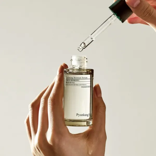 Pyunkang Yul Calming Moisture Serum upokojujúce a hydratačné sérum pre citlivú pleť 30 ml