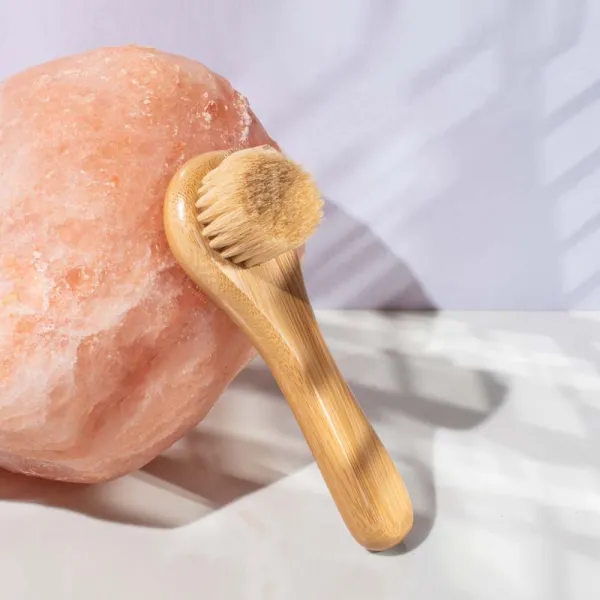 Crystallove Bamboo Face Brush čistiaca kefka na pleť 1 ks