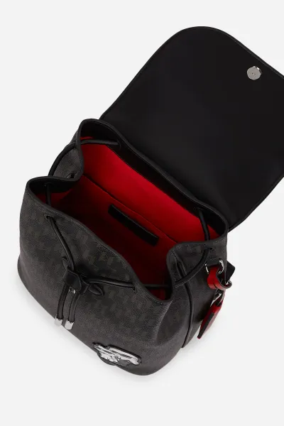 Batoh Karl Lagerfeld Ikon Monogram Cc Sm Flap Bp Brown-Kl Mono
