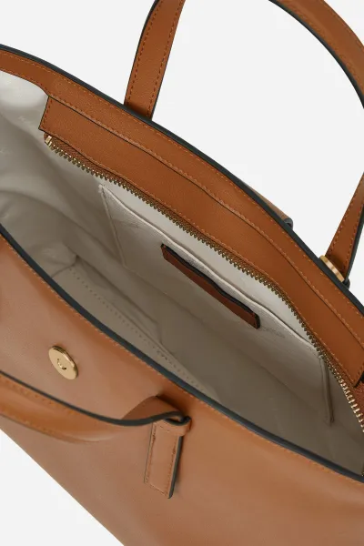 Kabelka Karl Lagerfeld K/Trunk Sm Tote Dark Tan