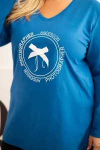 Legínovo Dámska blúzka s dlhším zadným dielom a potlačou čierna Farba: Modrá, Veľkosť: 2XL