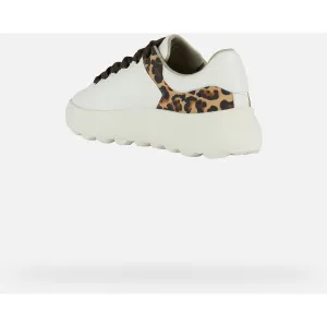 White women's sneakers Geox Spherica EC4.1 - Women's