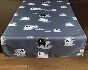 SivýbehúňsmotívomkravičiekŠírka:40cm|Dĺžka:90cm49267_104200