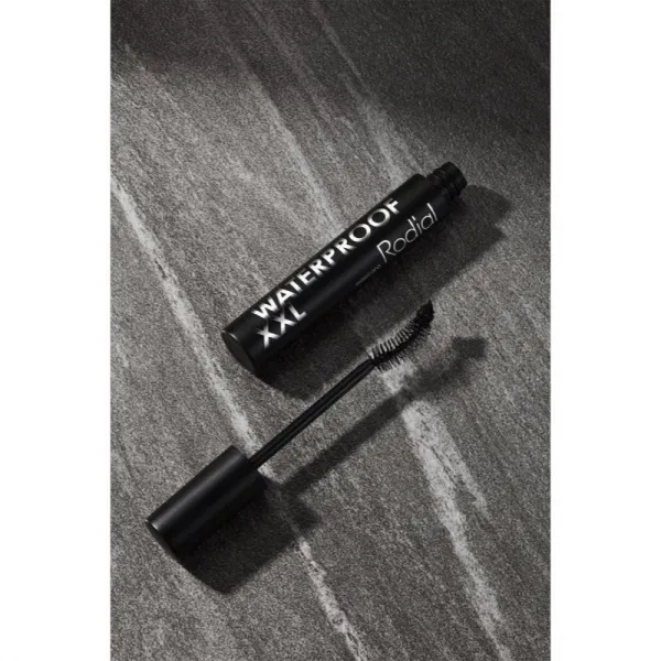 Rodial XXL Mascara Waterproof objemová vodeodolná riasenka odtieň Black 12.5 ml