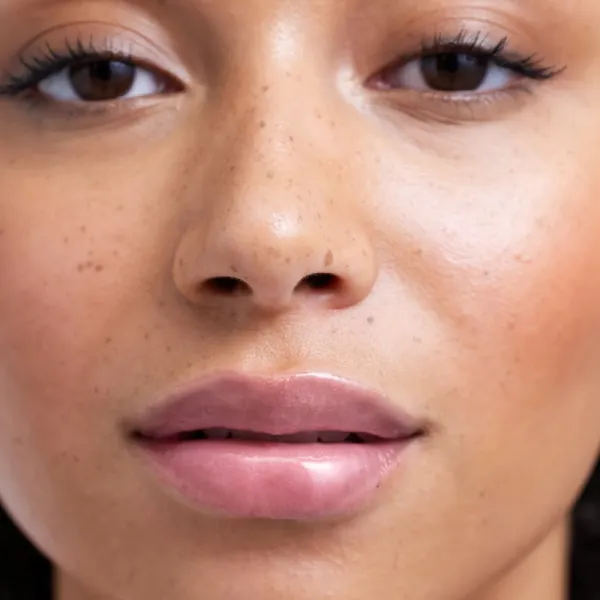 Lumene Lip Glow Oil Balm balzam na pery s olejom odtieň 1 Sugar 10 ml