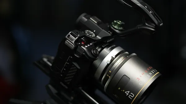 Tilta Celoplošný kryt fotoaparátu pre Panasonic S1R II - čierny 39684