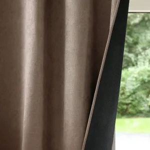 Zatemňovací a izolačný záves s kovovými očkami