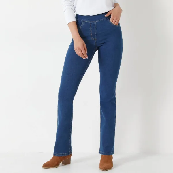 Strečové bootcut džegíny pre vyššiu postavu