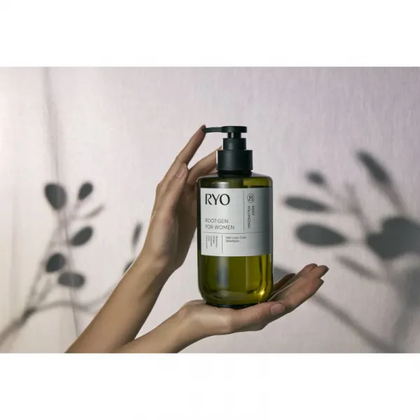 RYO Root:Gen Hair Loss Care Shampoo posilňujúci šampón proti vypadávaniu vlasov pre ženy 353 ml