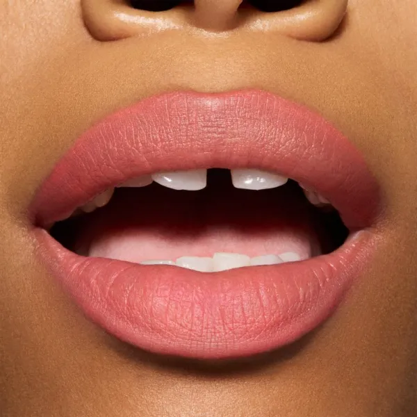 MAC Cosmetics Powder Kiss Hazy Matte matný rúž odtieň Mandarin O 3.5 g