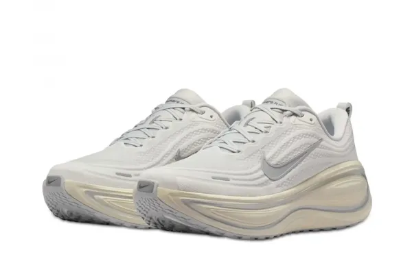 Nike Vomero Plus "Platinum Tint" (IQ0308-094)