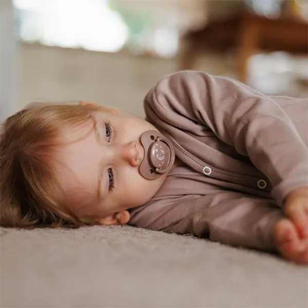 BABYONO Cumlíky silikónové anatomické 18m+, 2 ks