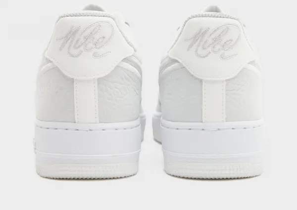 Nike Air Force 1 '07 Lv8