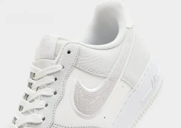 Nike Air Force 1 '07 Lv8