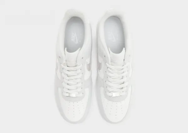 Nike Air Force 1 '07 Lv8