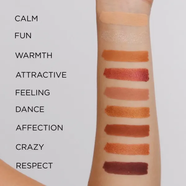Eveline Cosmetics Look Up Gimme More paletka očných tieňov 10,8 g
