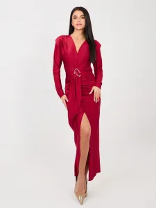 Elegantné červené šaty s opaskom