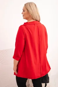 Plus size asymetrická blúzka s ohrnutými rukávmi