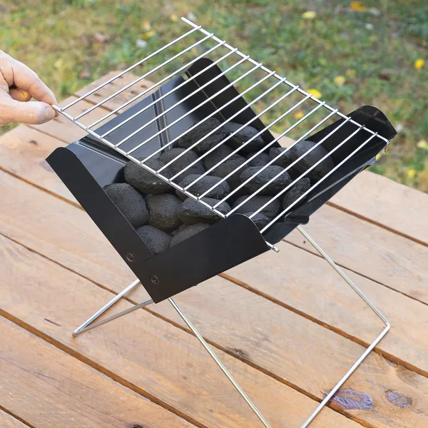 InnovaGoods Přenosný skládací minigril na dřevěné uhlí Foldecue