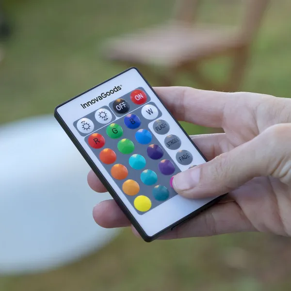 InnovaGoods Nafukovací sedačka s vícebarevnou LED a dálkovým ovladačem Pulight