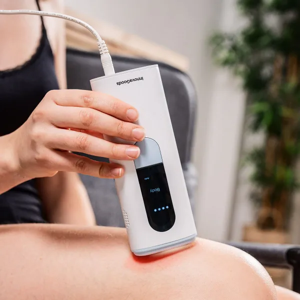 InnovaGoods Epilátor s pulzním světlem, chlazením a příslušenstvím Kulepil