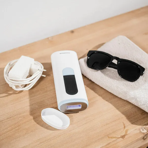 InnovaGoods Epilátor s pulzním světlem, chlazením a příslušenstvím Kulepil