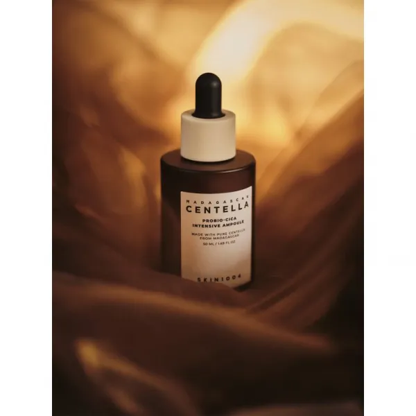 SKIN1004 Madagascar Centella Probio-Cica Intensive Ampoule upokojujúce sérum pre obnovu kožnej bariéry 50 ml
