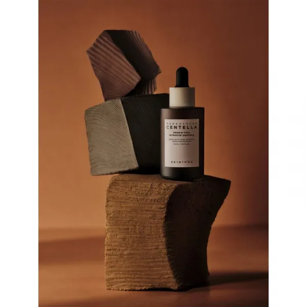 SKIN1004 Madagascar Centella Probio-Cica Intensive Ampoule upokojujúce sérum pre obnovu kožnej bariéry 50 ml