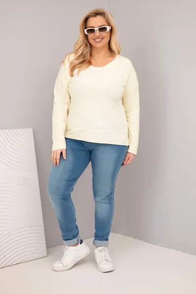 Kesi Włoski Dámska blúzka Plus Size s výstrihom do V a dlhším chrbtom žltá